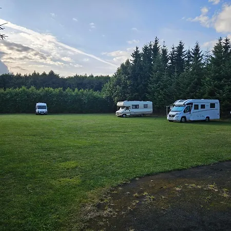 - Caravan Place *